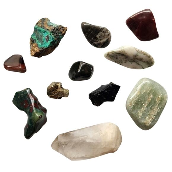 Crystal & Stone Set - Picture 6 of 6